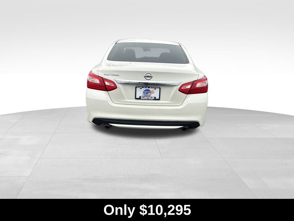 2017 Nissan Altima 2.5 S photo 4