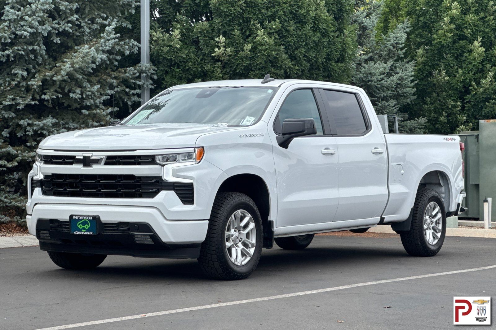 2024 Chevrolet Silverado 1500 RST photo 8