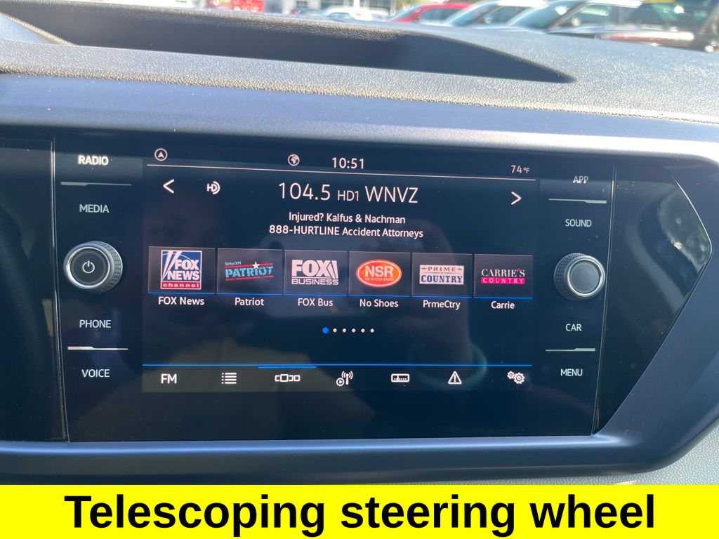 2022 Volkswagen Taos SE photo 18