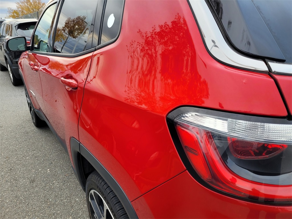 2017 Jeep Compass Limited photo 4