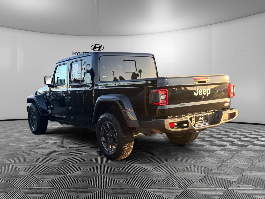 2021 Jeep Gladiator Overland photo 4