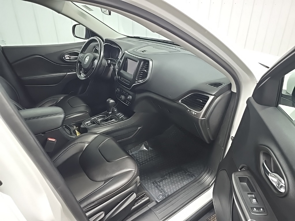 2020 Jeep Cherokee Latitude photo 14