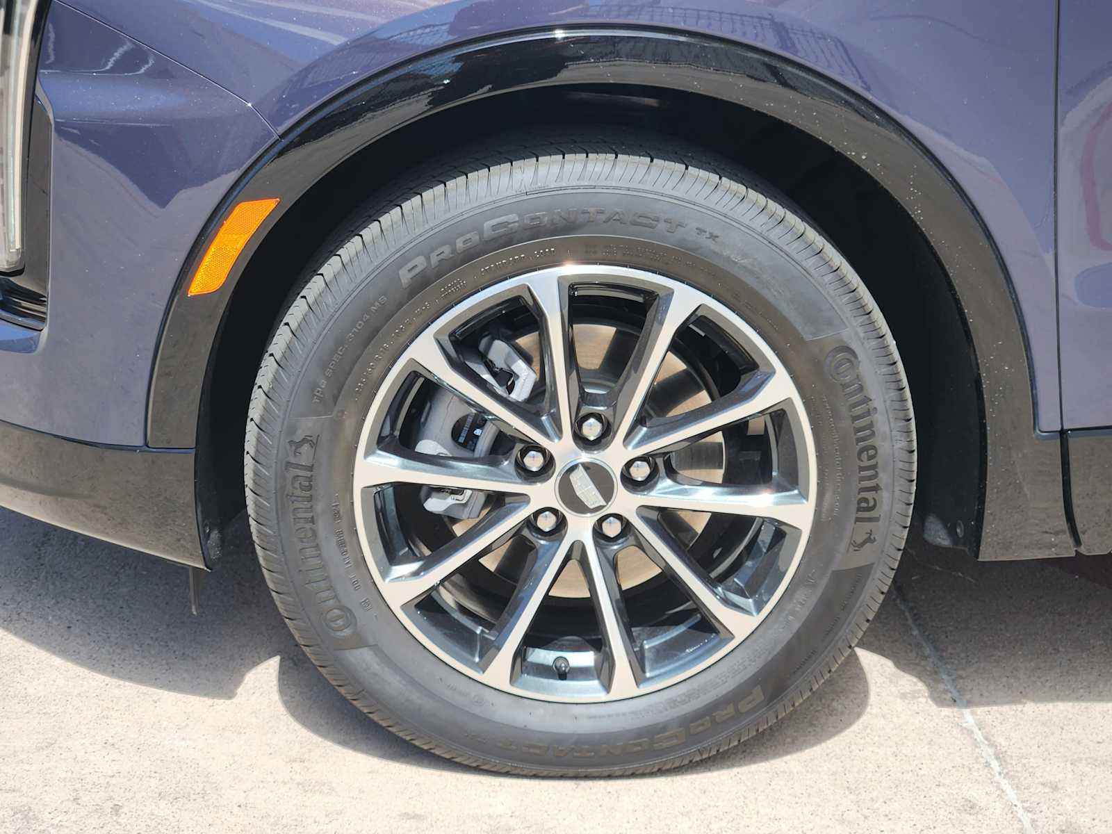 2025 Cadillac XT4 Sport photo 6