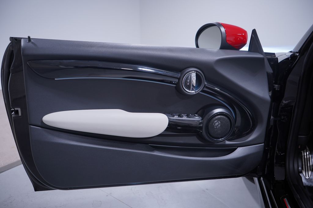 2022 Mini Cooper Convertible John Cooper Works photo 15