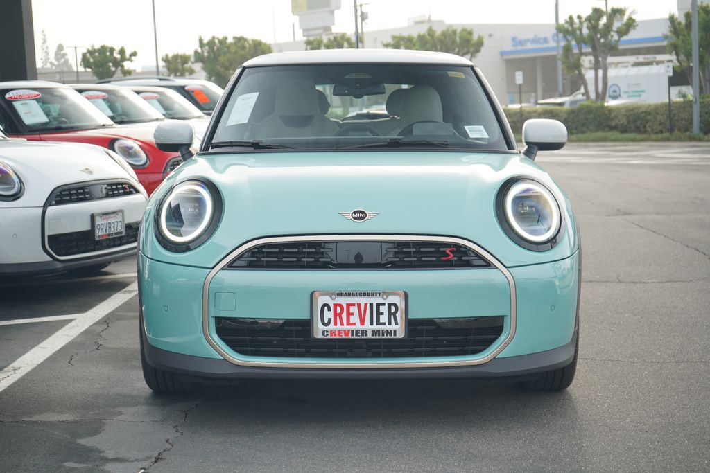 2026 Mini Cooper 2 Door Hardtop Signature photo 4