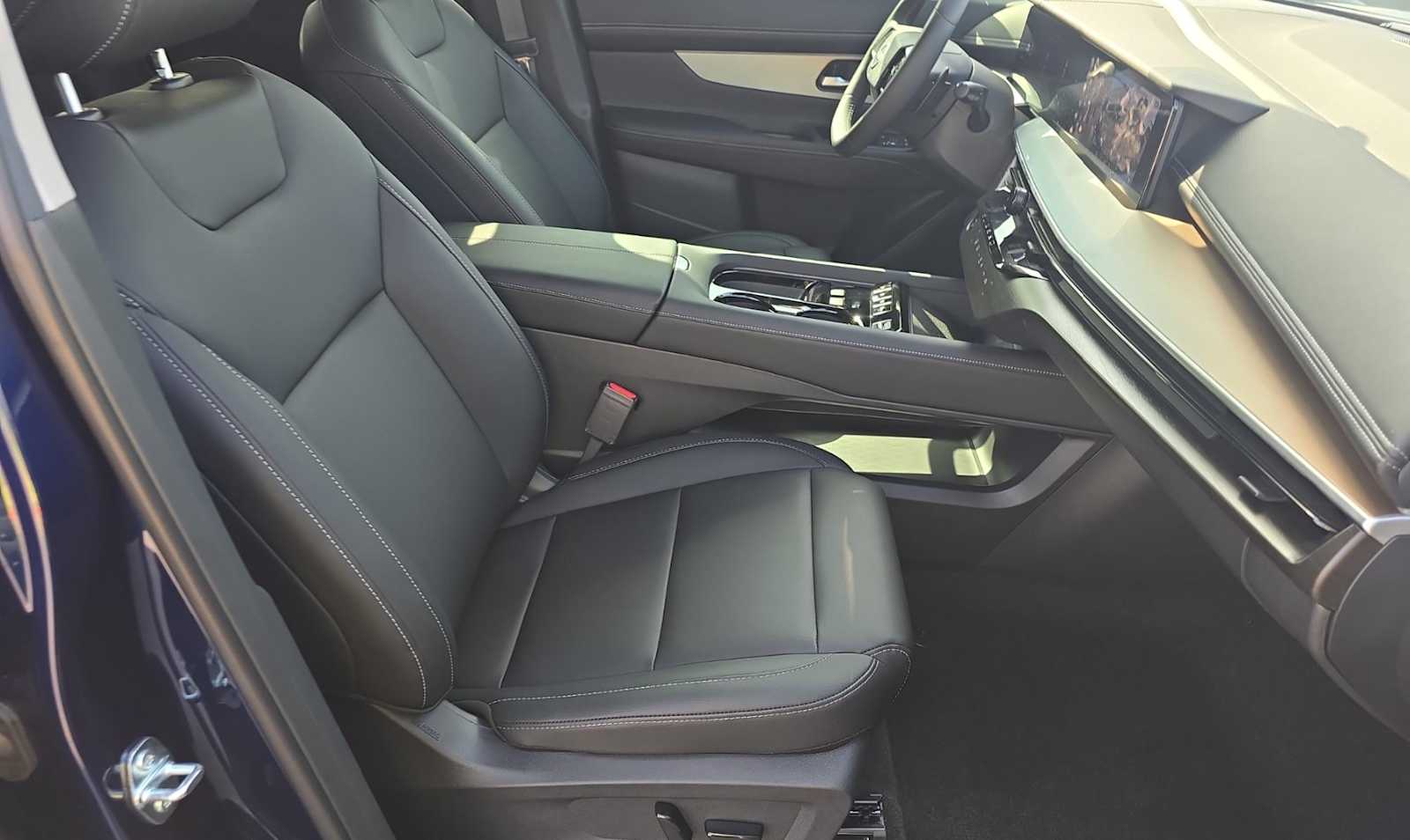 2025 Nissan Murano SL photo 7