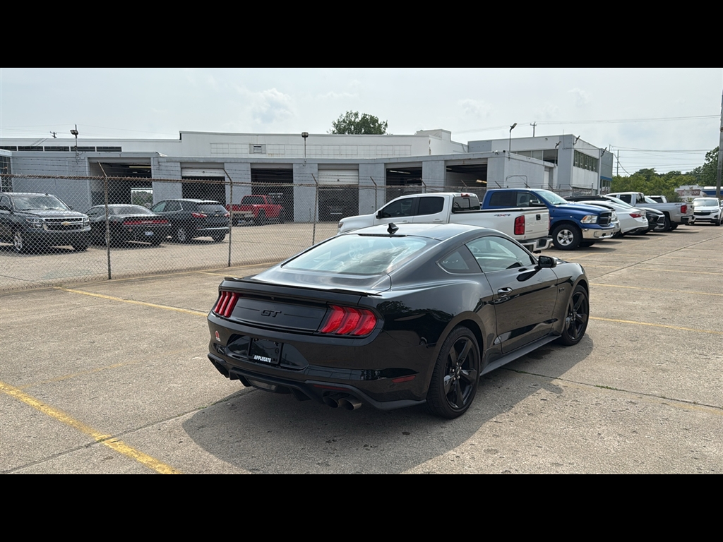2023 Ford Mustang GT photo 3