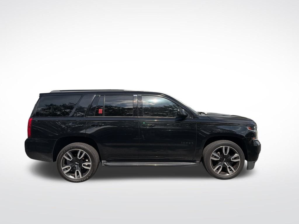 2019 Chevrolet Tahoe LT photo 4