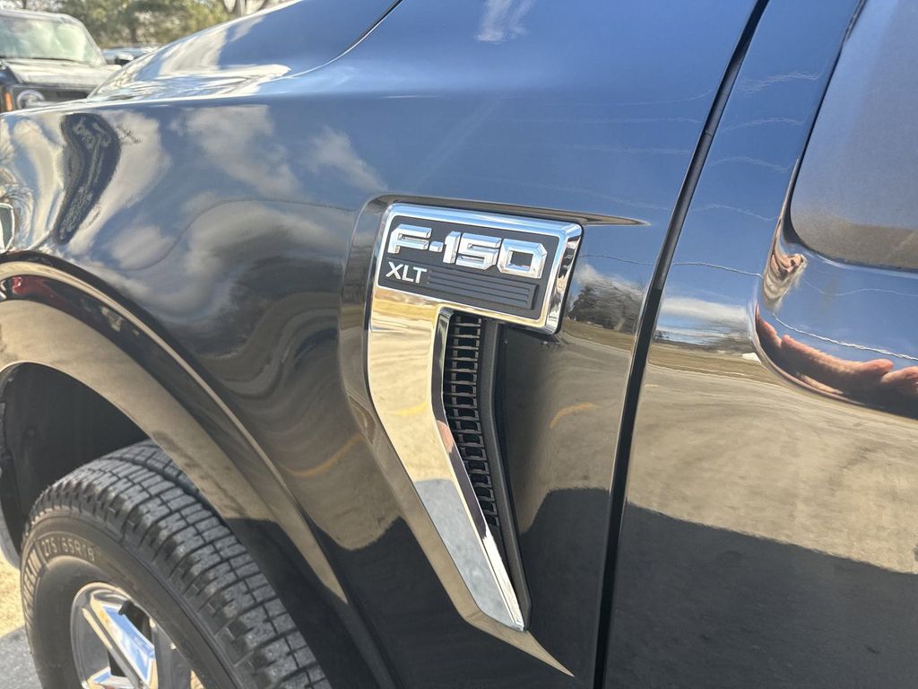 2025 Ford F-150 XLT photo 15