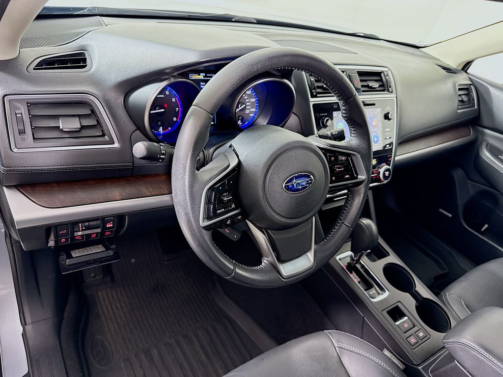 2019 Subaru Outback Limited photo 9