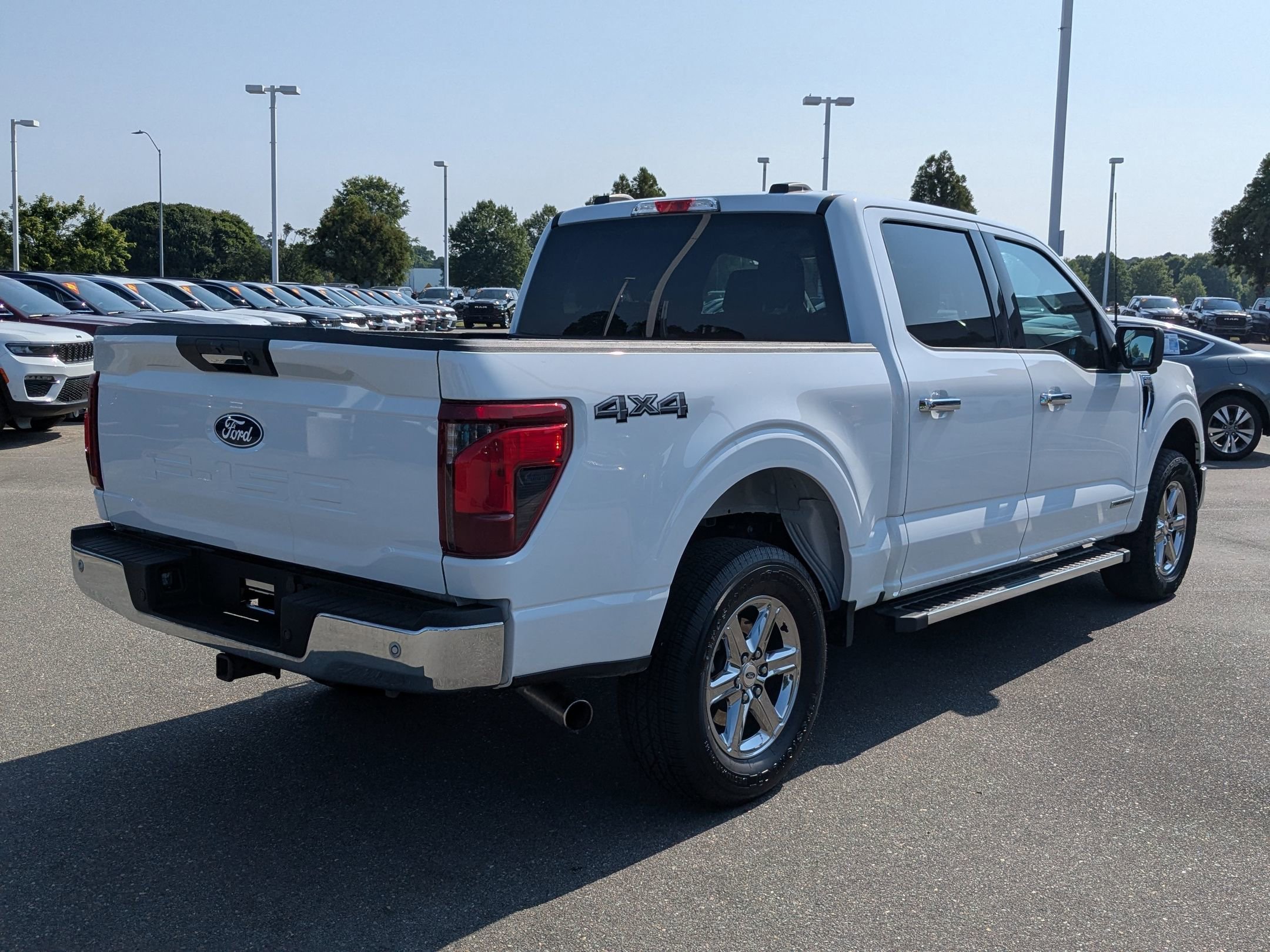 2024 Ford F-150 XLT photo 3