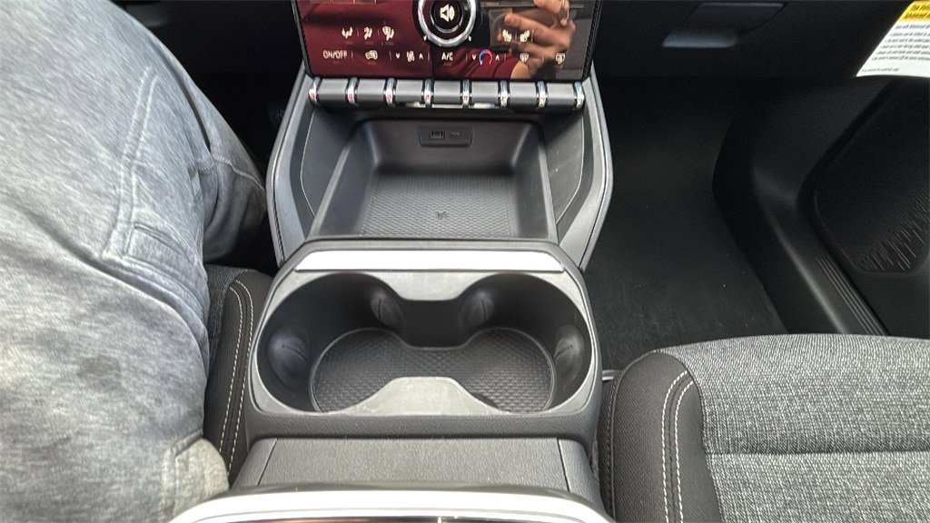 New 2025 Sterling Metallic GMC Elevation image 12