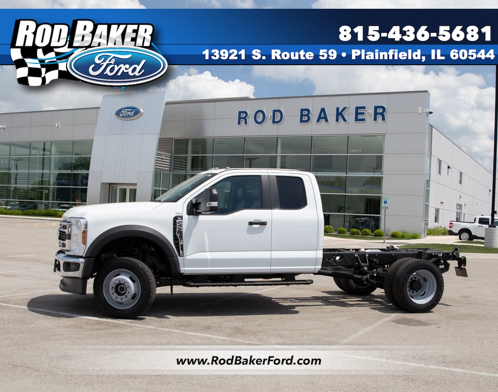 2025 Ford F-450 Super Duty Chassis Cab XL's photo
