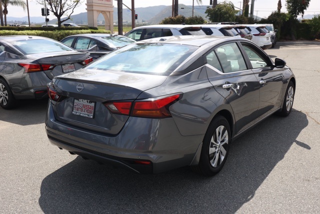 2025 Nissan Altima 2.5 S photo 4