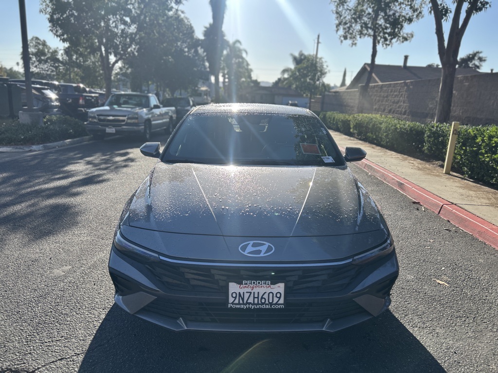 2024 Hyundai Elantra SEL photo 4