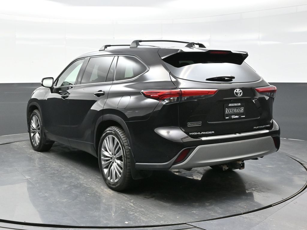 2020 Toyota Highlander Platinum photo 3