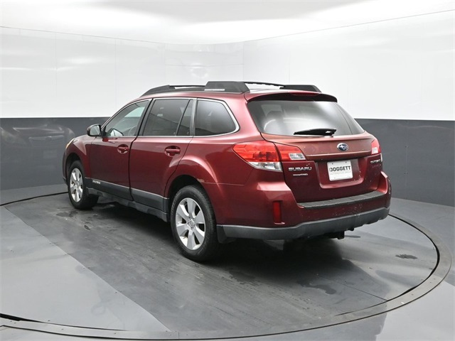 2011 Subaru Outback 2.5i Premium photo 3