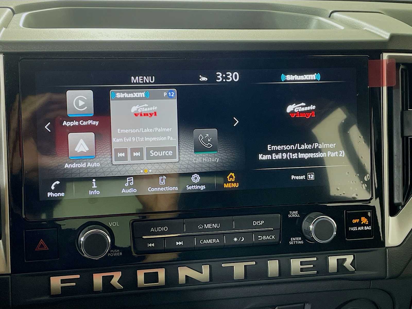 2025 Nissan Frontier SV Crew Cab photo 12