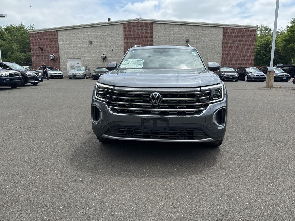 2025 Volkswagen Atlas SEL photo 10