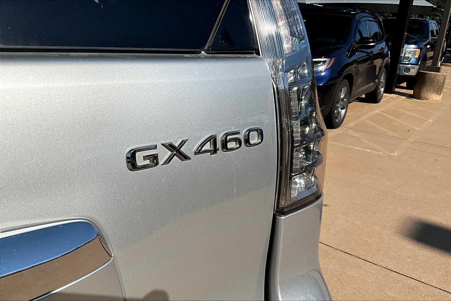 2017 Lexus GX 460 Premium photo 9