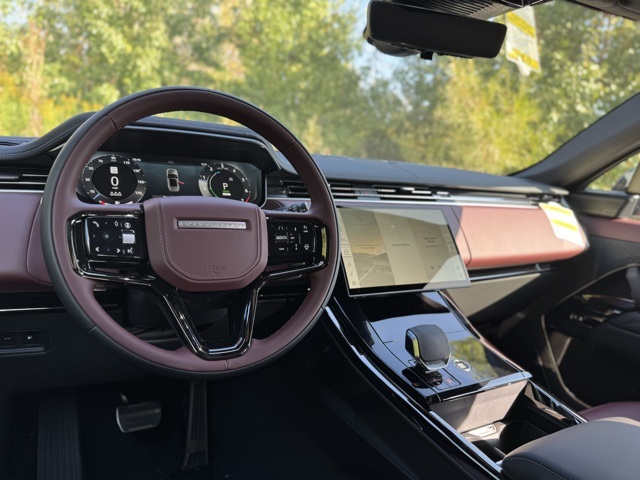2025 Land Rover Range Rover Sport SE photo 23