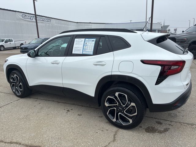 2025 Chevrolet Trax photo 4