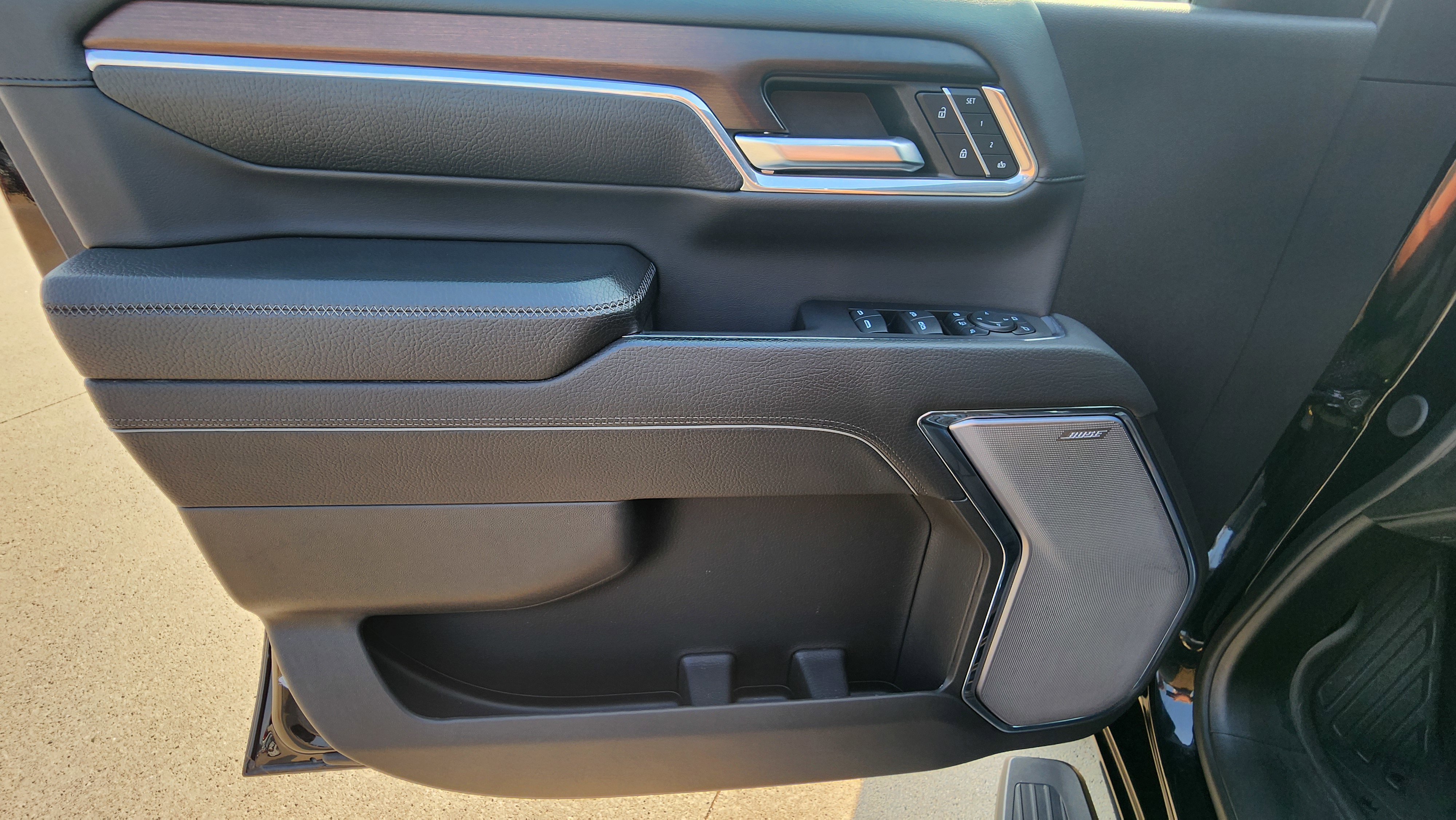 2024 Gmc Sierra 3500 HD Denali photo 9