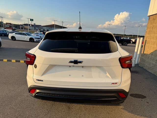 2025 Chevrolet Trax photo 5