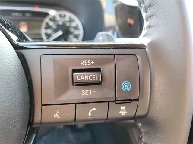 2022 Nissan Pathfinder SV photo 26