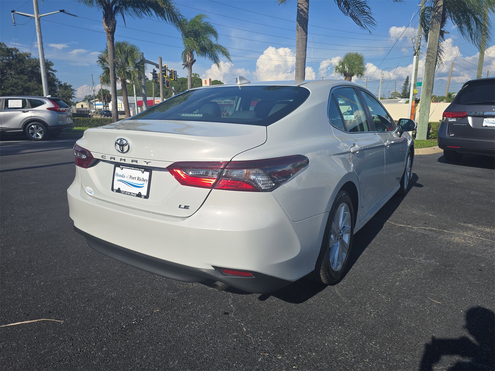 2023 Toyota Camry LE photo 4