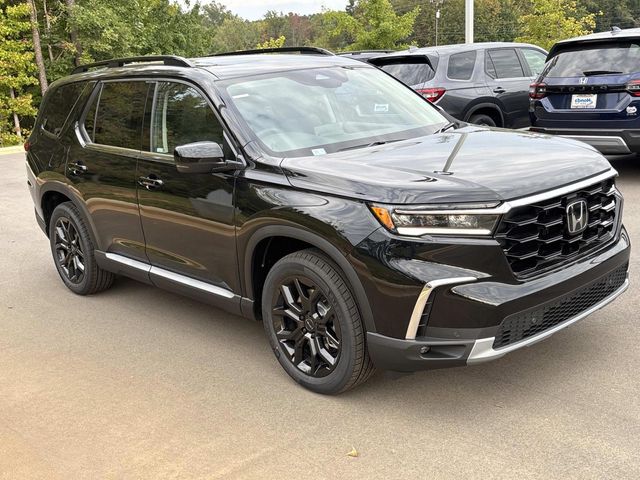 2025 Honda Pilot Touring's photo