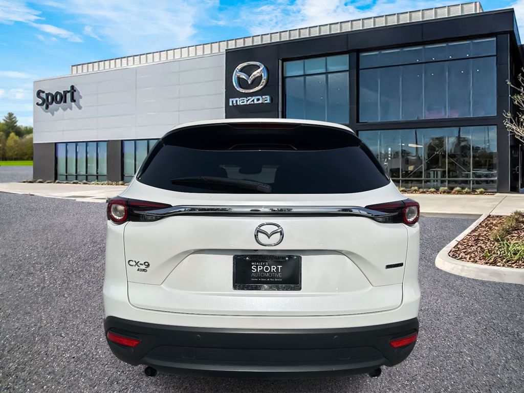 2022 Mazda CX-9 Touring photo 4