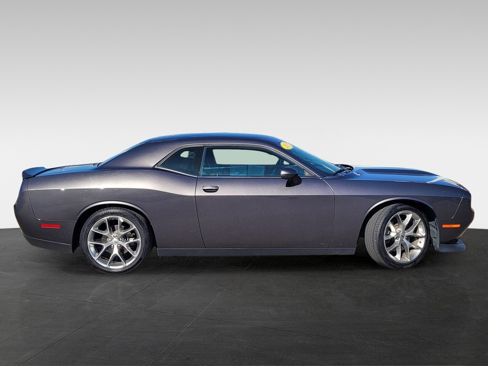 2023 Dodge Challenger GT photo 3