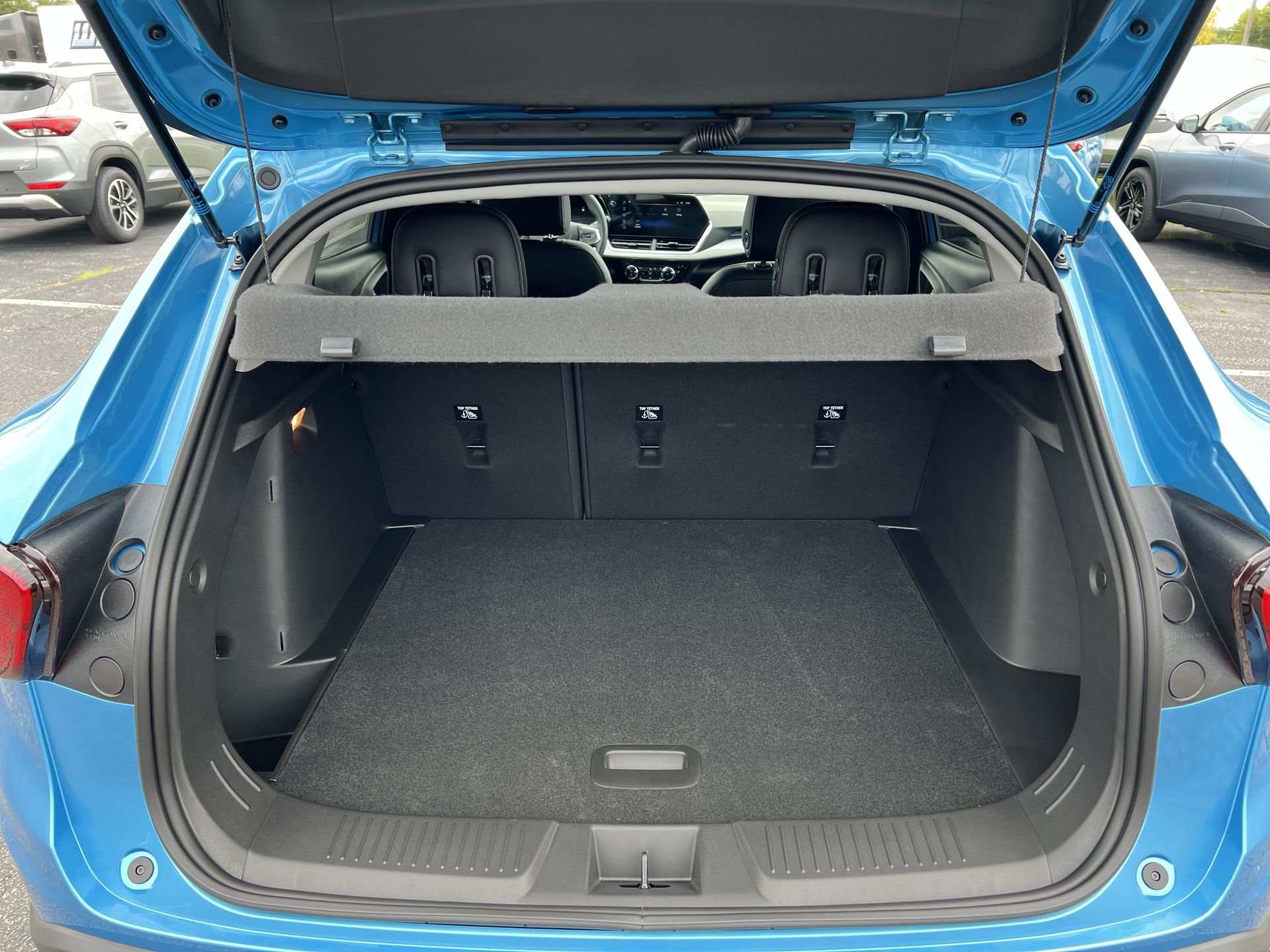 2025 Chevrolet Trax LT photo 5