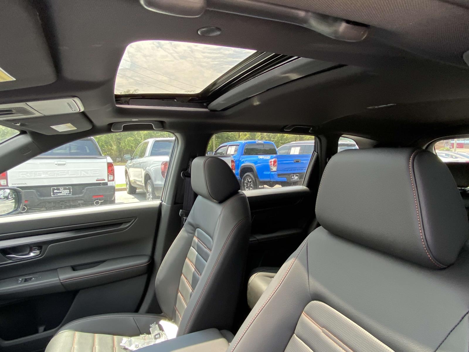 2026 Honda CR-V Hybrid Sport-L photo 4