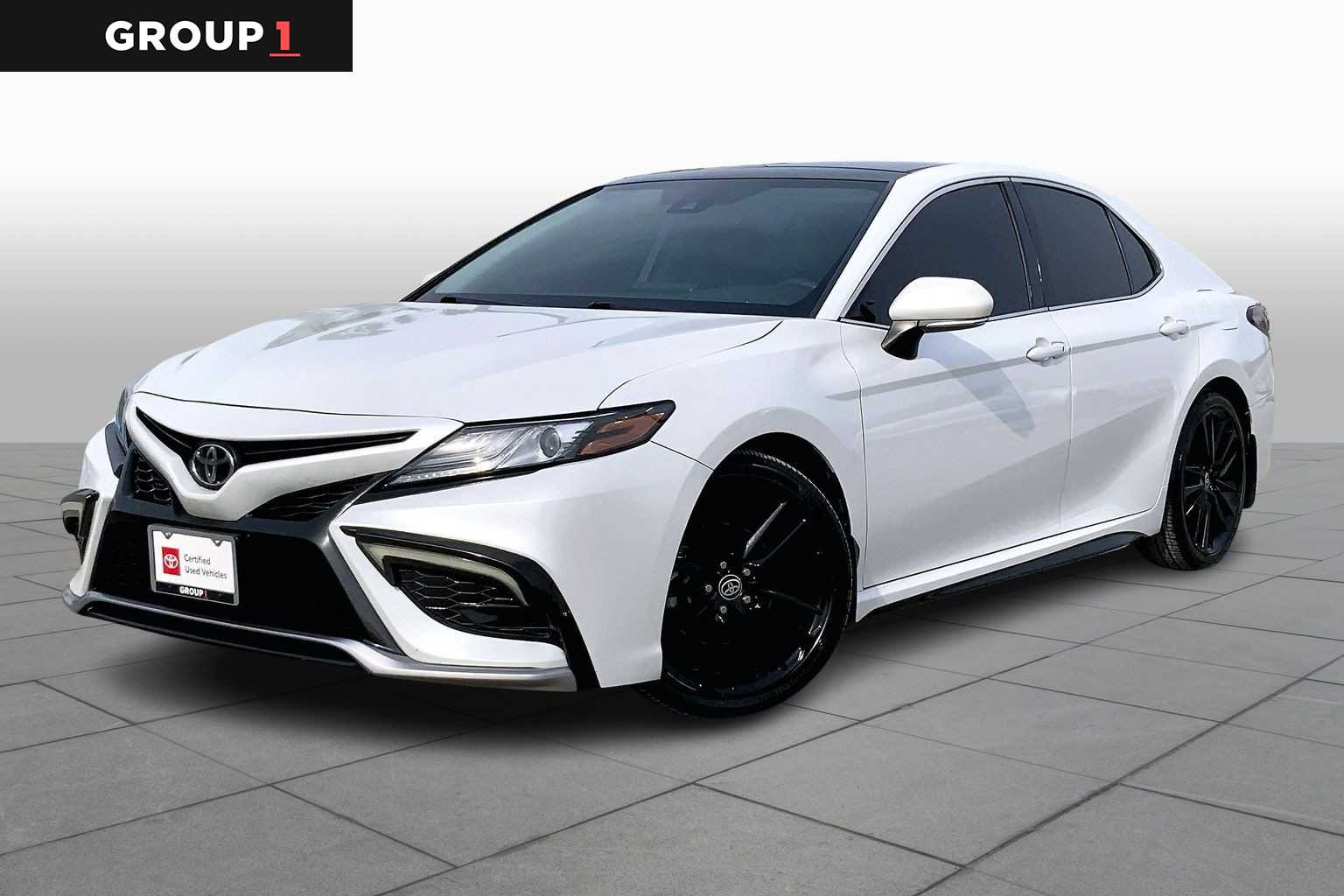 2022 Toyota Camry XSE's photo