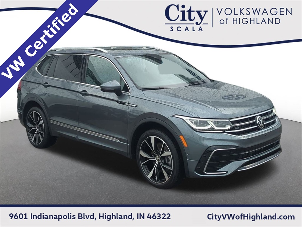 2024 Volkswagen Tiguan SEL R-LINE's photo