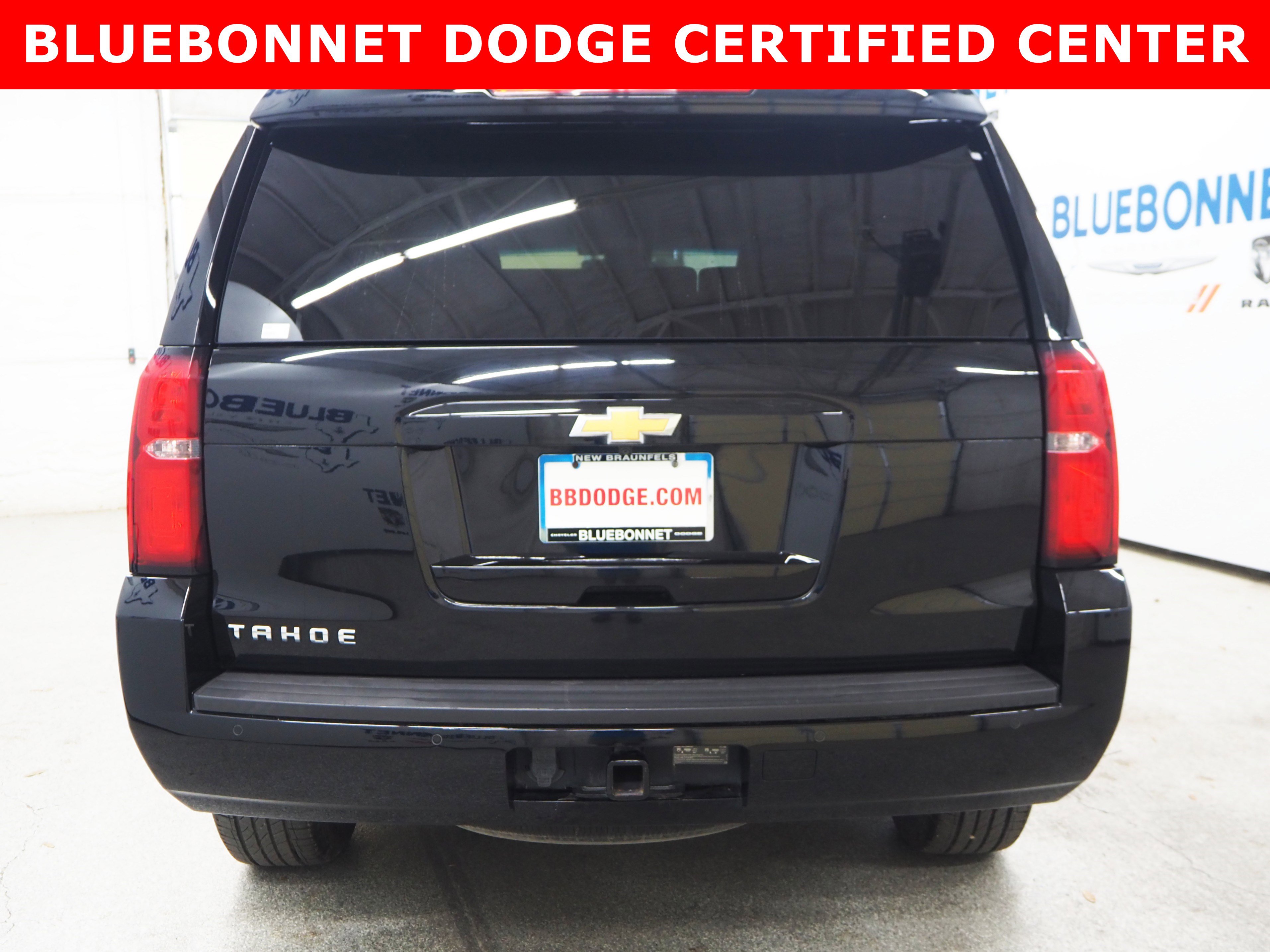 2019 Chevrolet Tahoe LT photo 2