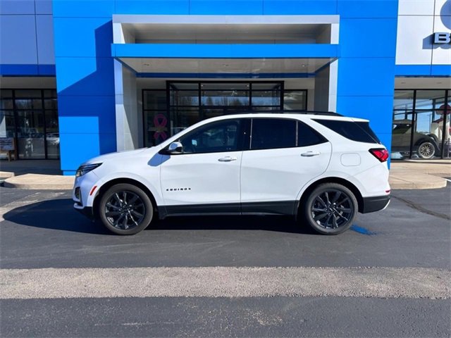 Used 2023 Summit White Chevrolet RS image 1