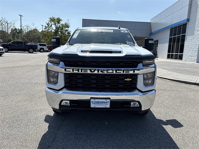 2022 Chevrolet Silverado LT photo 8