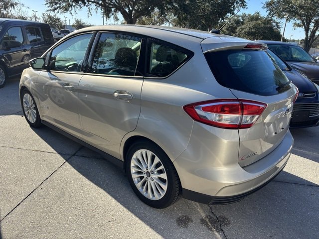 2017 Ford C-Max Hybrid SE photo 4