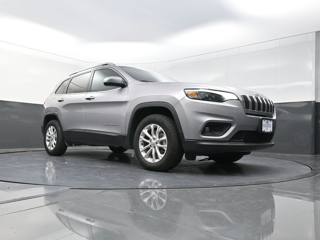 2019 Jeep Cherokee Latitude photo 18