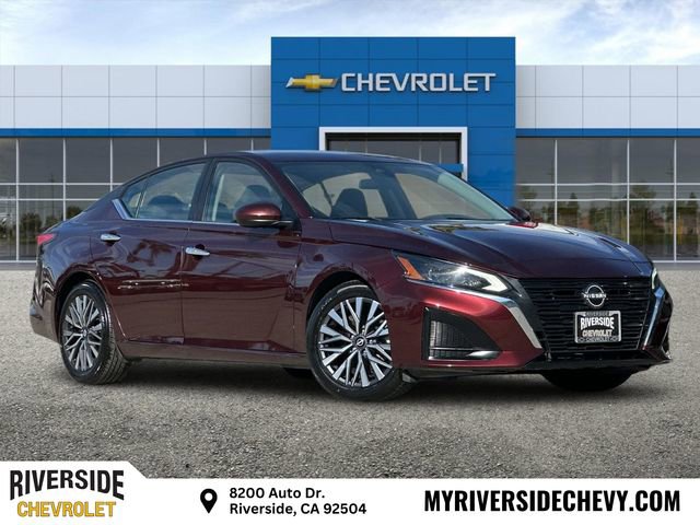 2023 Nissan Altima SV