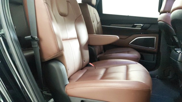 Used 2024 EBONY BLAC Kia EX image 30