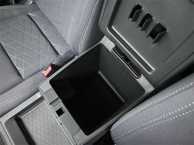 2026 Nissan Frontier Crew Cab SV photo 9