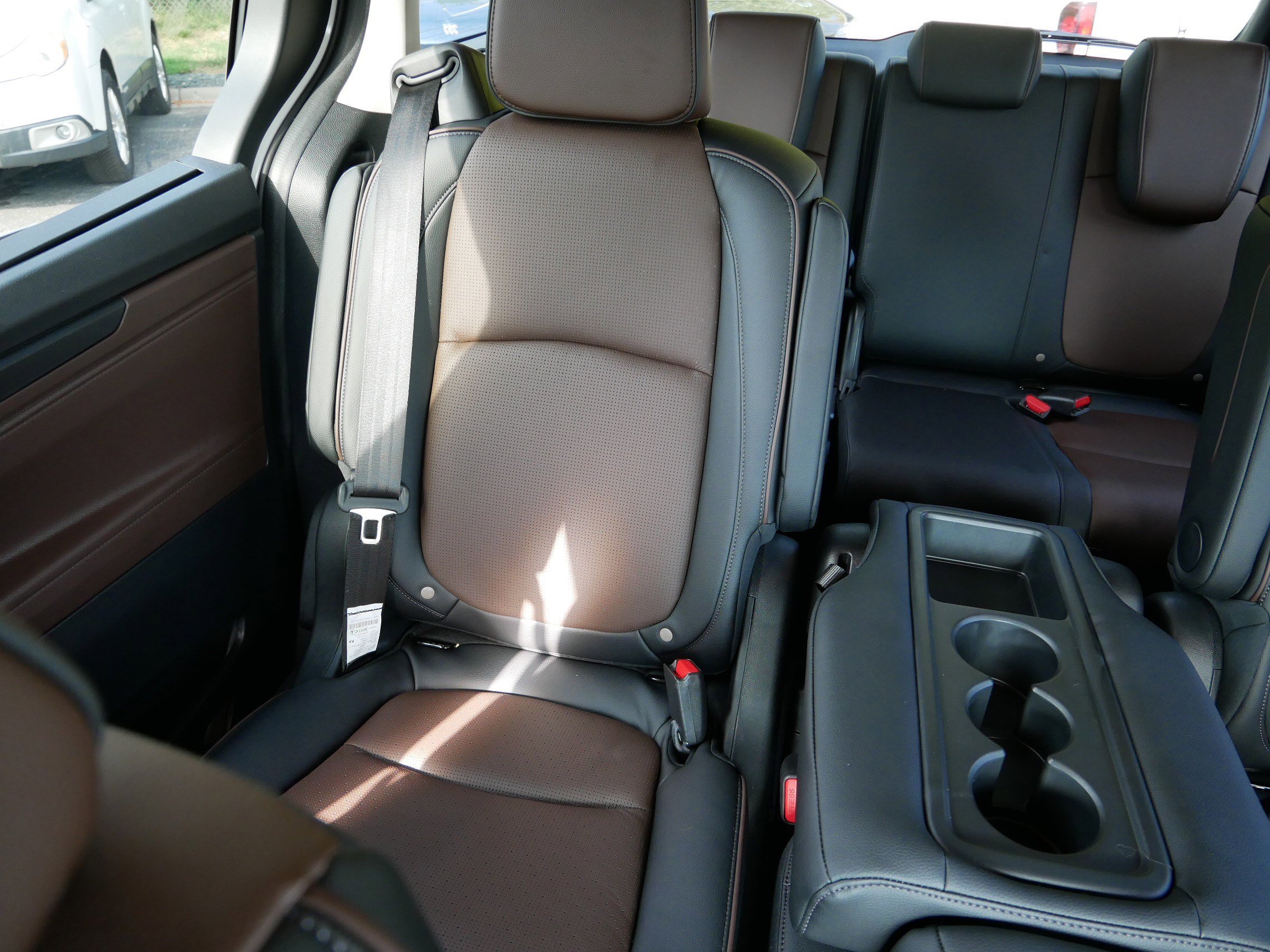 2025 Honda Odyssey Elite photo 14