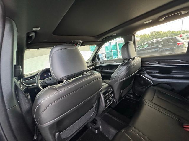 2024 Jeep Grand Cherokee Limited photo 19