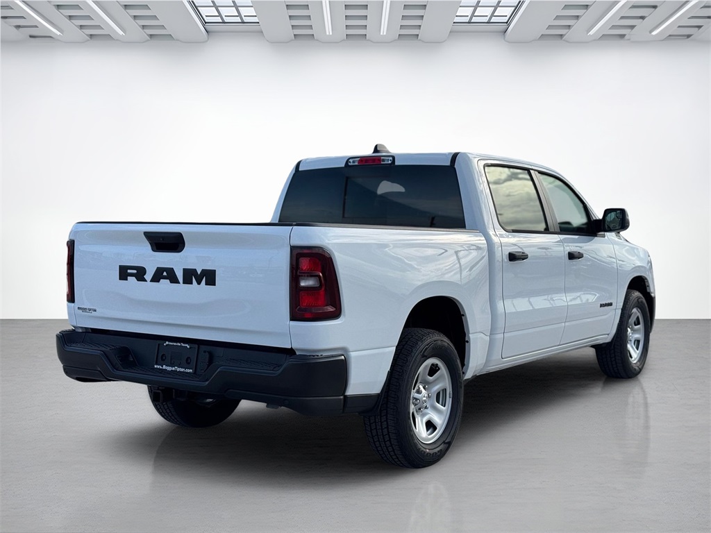 2025 Ram 1500 Tradesman photo 3