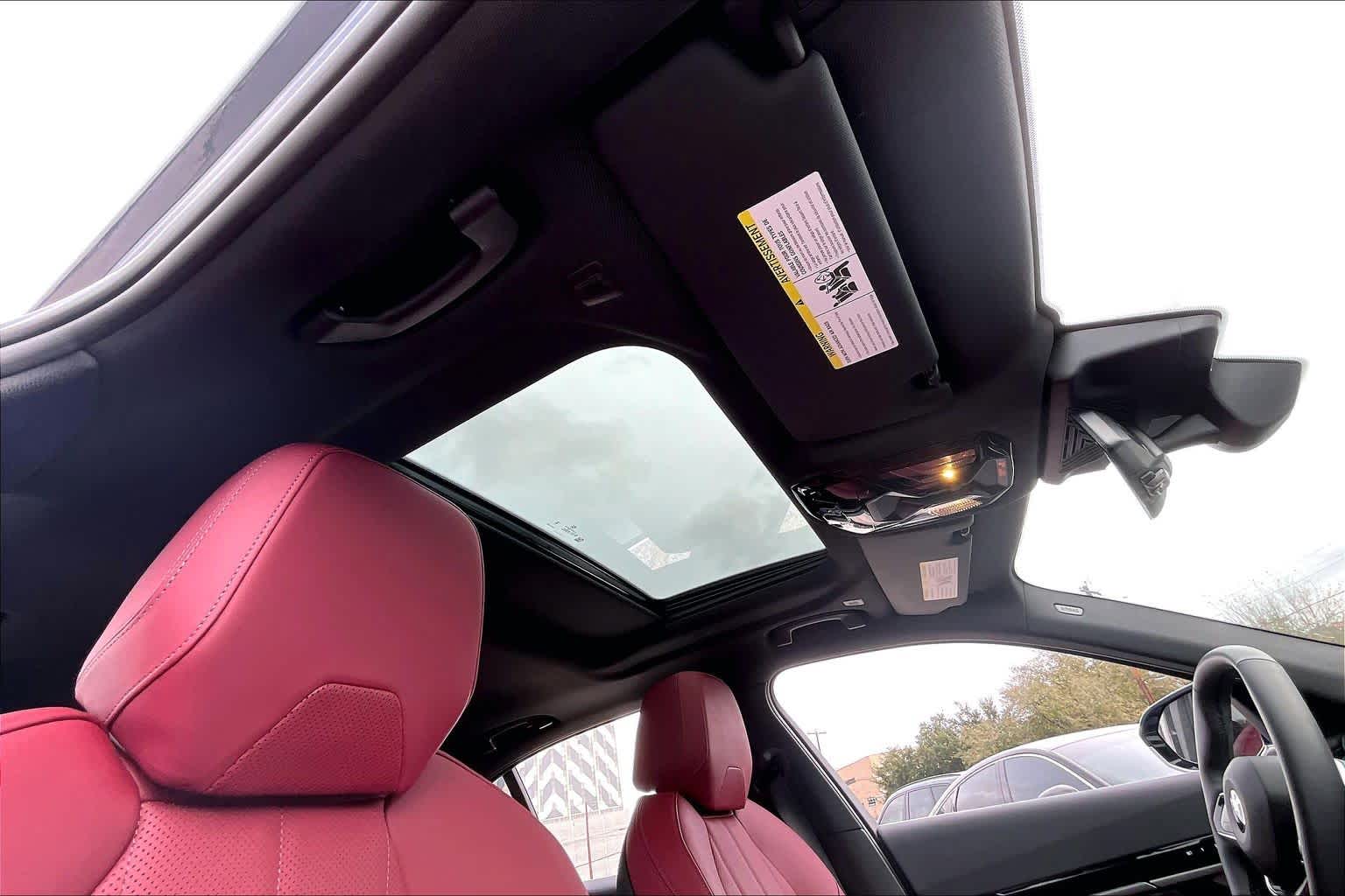 2025 BMW 5 Series 530i - Photo 13