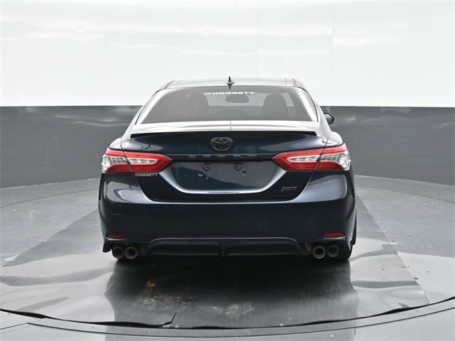 2019 Toyota Camry XSE photo 7